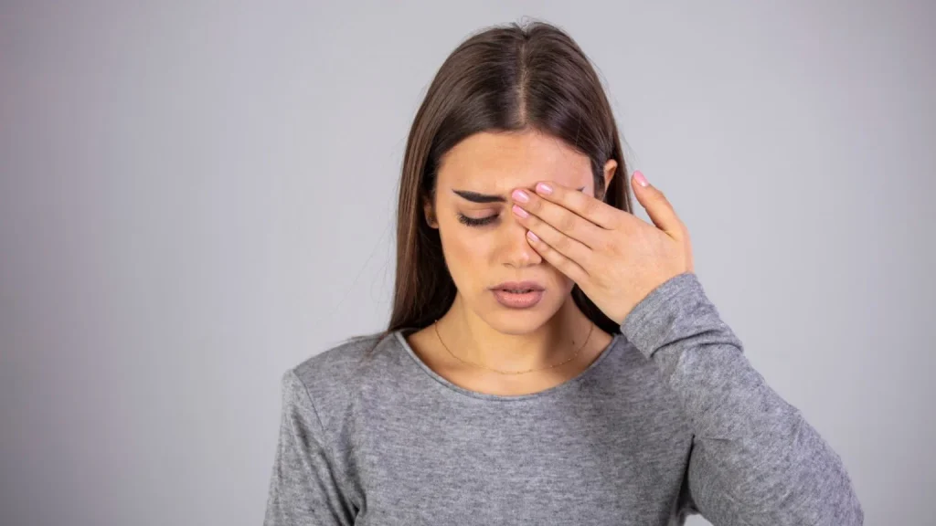 Symptoms-of-Retinal-Diseases